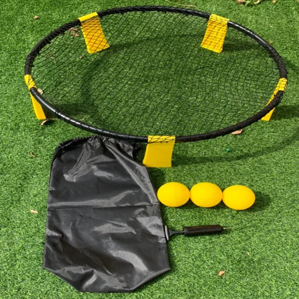 Kids Outdoor Volleyball Net - ชุดเกมมินิวอลเลย์บอลชายหาด อุปกรณ์กีฬากลางแจ้งสำหรับทีม พร้อมลูกบอล 3 ลูก ชุดตาข่ายวอลเลย์บอล